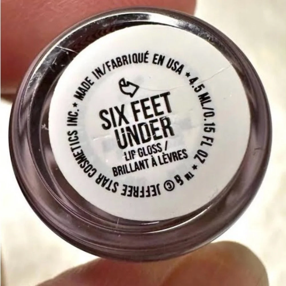 Jeffree SIX FEET UNDER Moisturizing Shimmer Lip Gloss